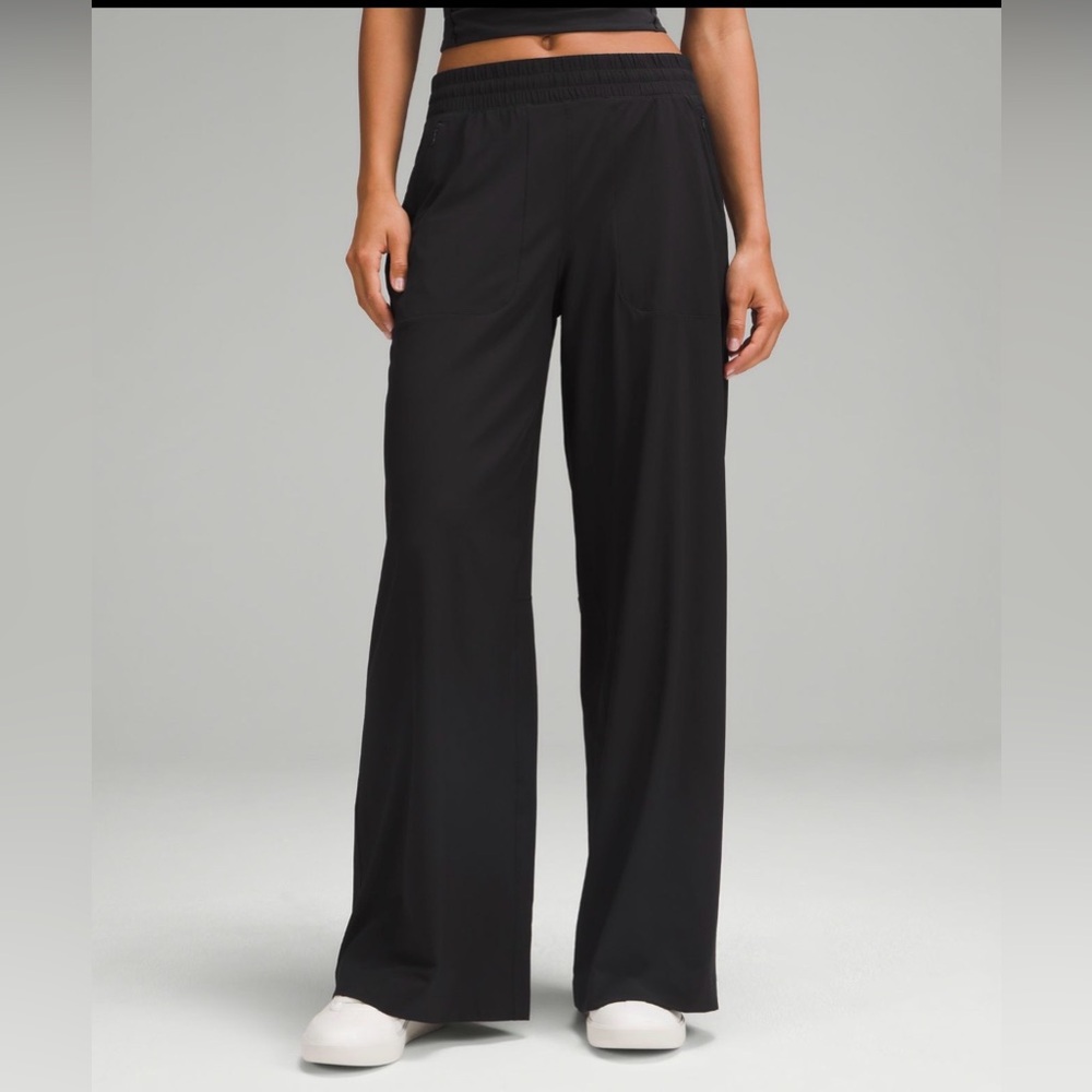 Lululemon Swift Mid-Rise Wide-Leg Pants